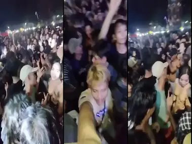 Tante Semok Cantik Pasrah Goyang Kasur Crot poster